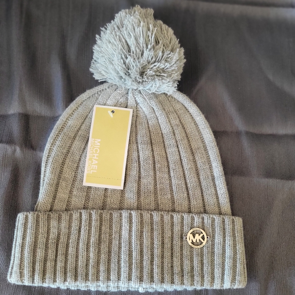 ***NEW*** Michael Kors Touque